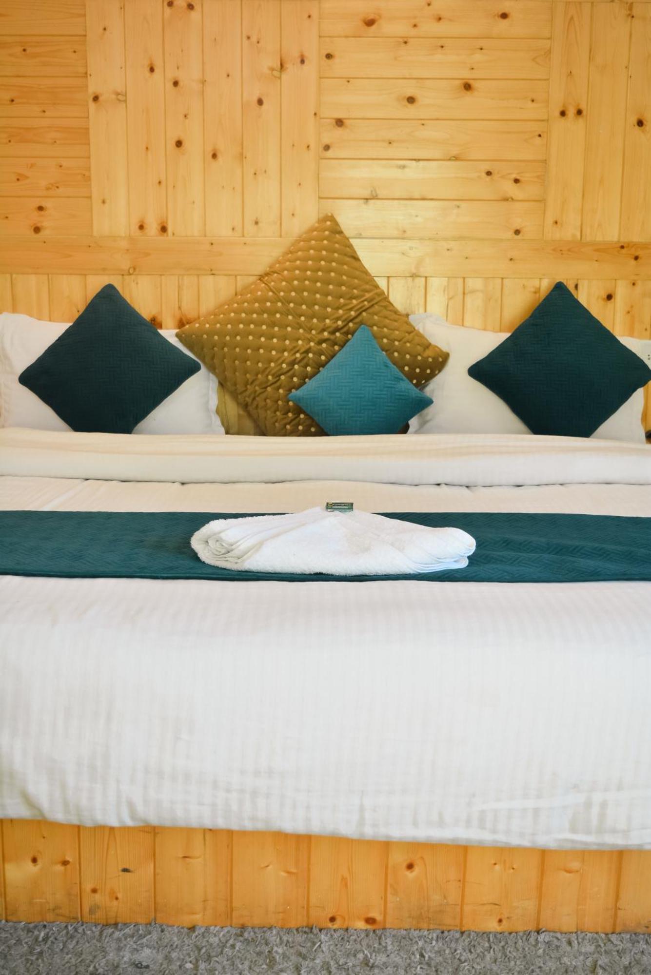 The Neelgiris Hotel Manali  Luaran gambar