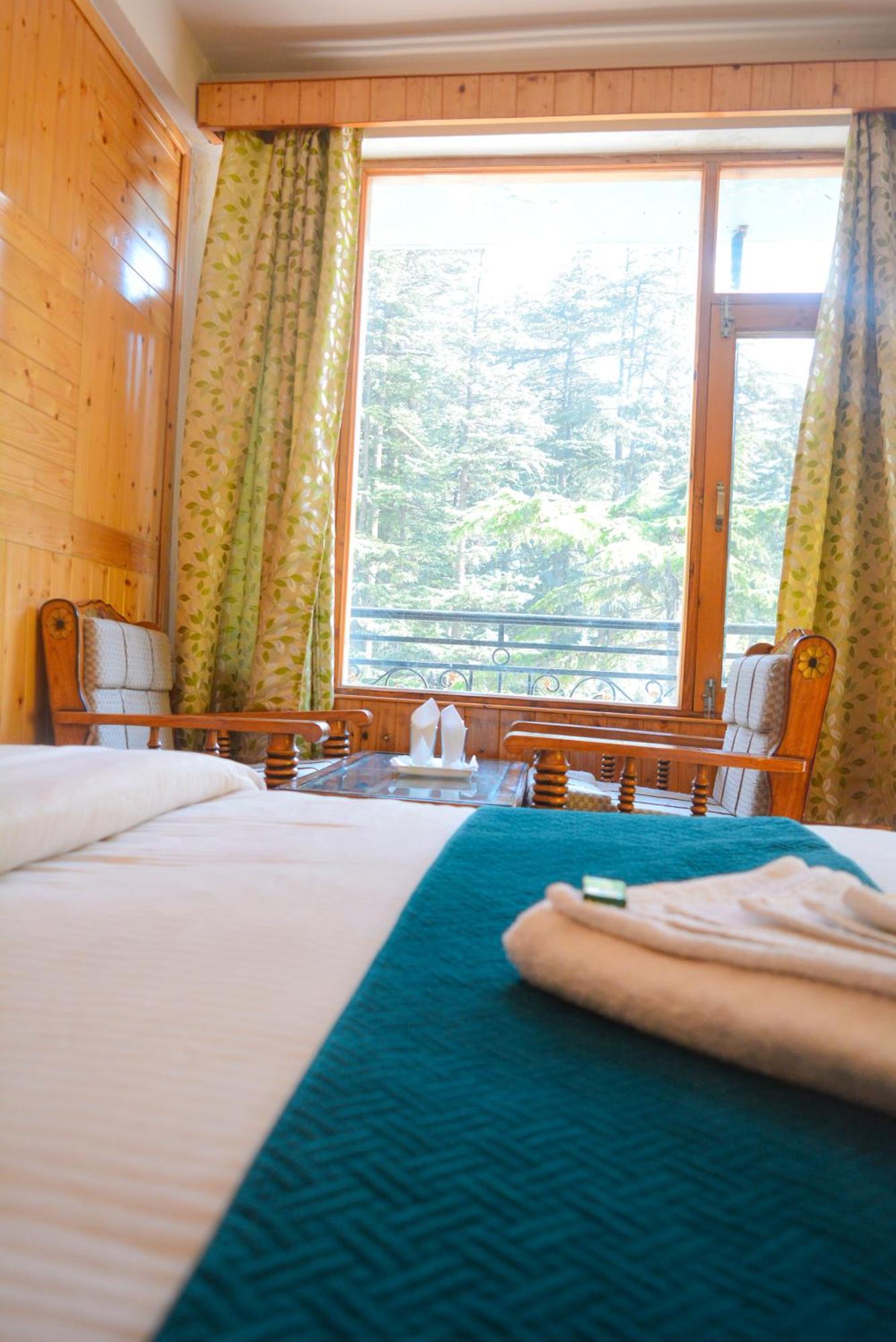 The Neelgiris Hotel Manali  Luaran gambar