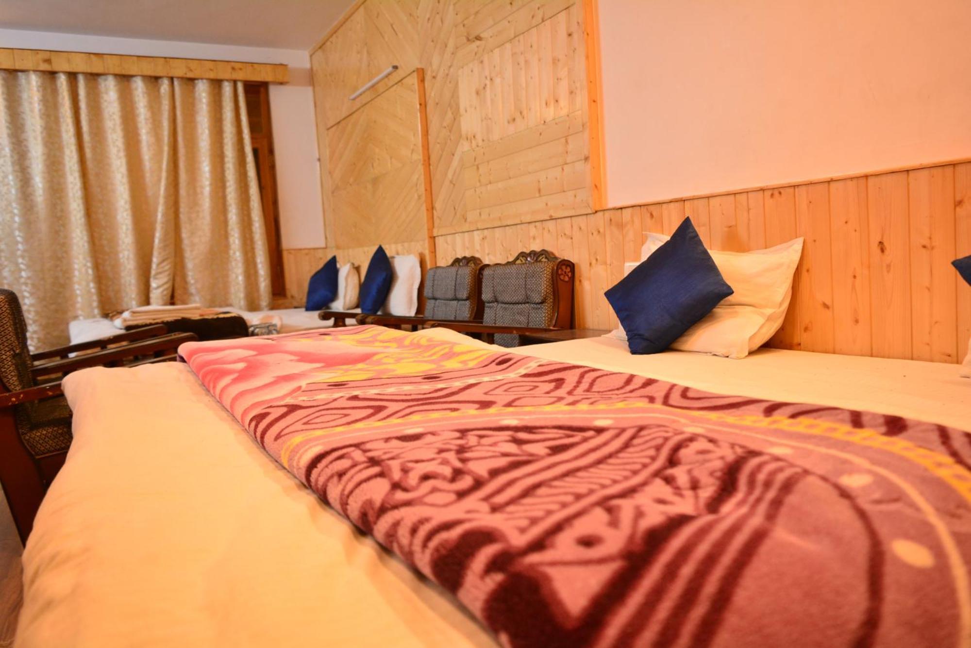 The Neelgiris Hotel Manali  Luaran gambar