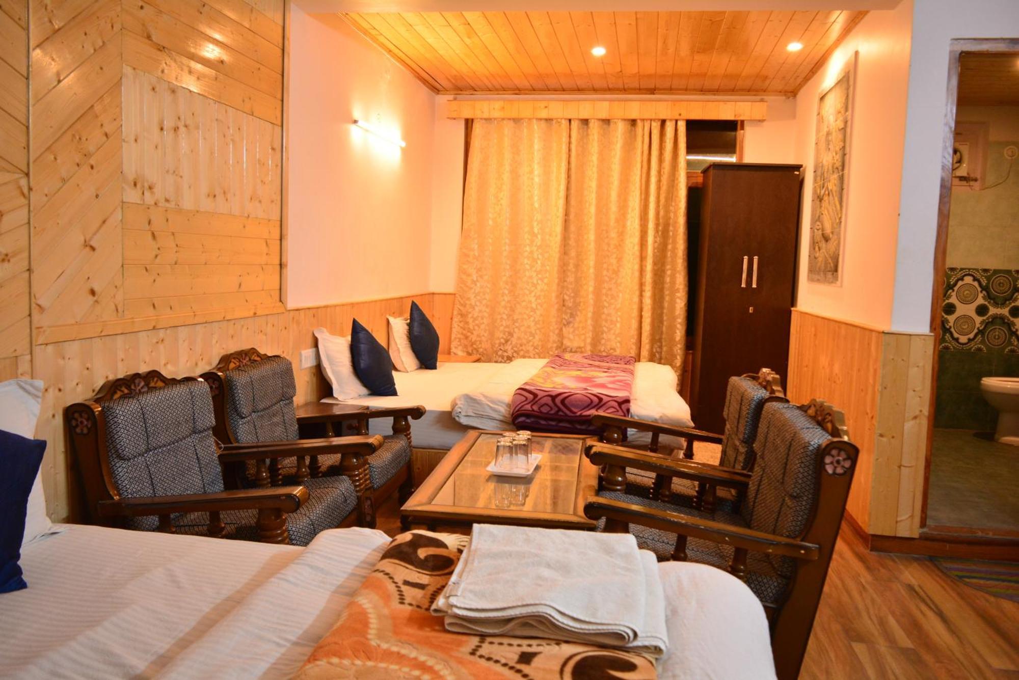 The Neelgiris Hotel Manali  Luaran gambar