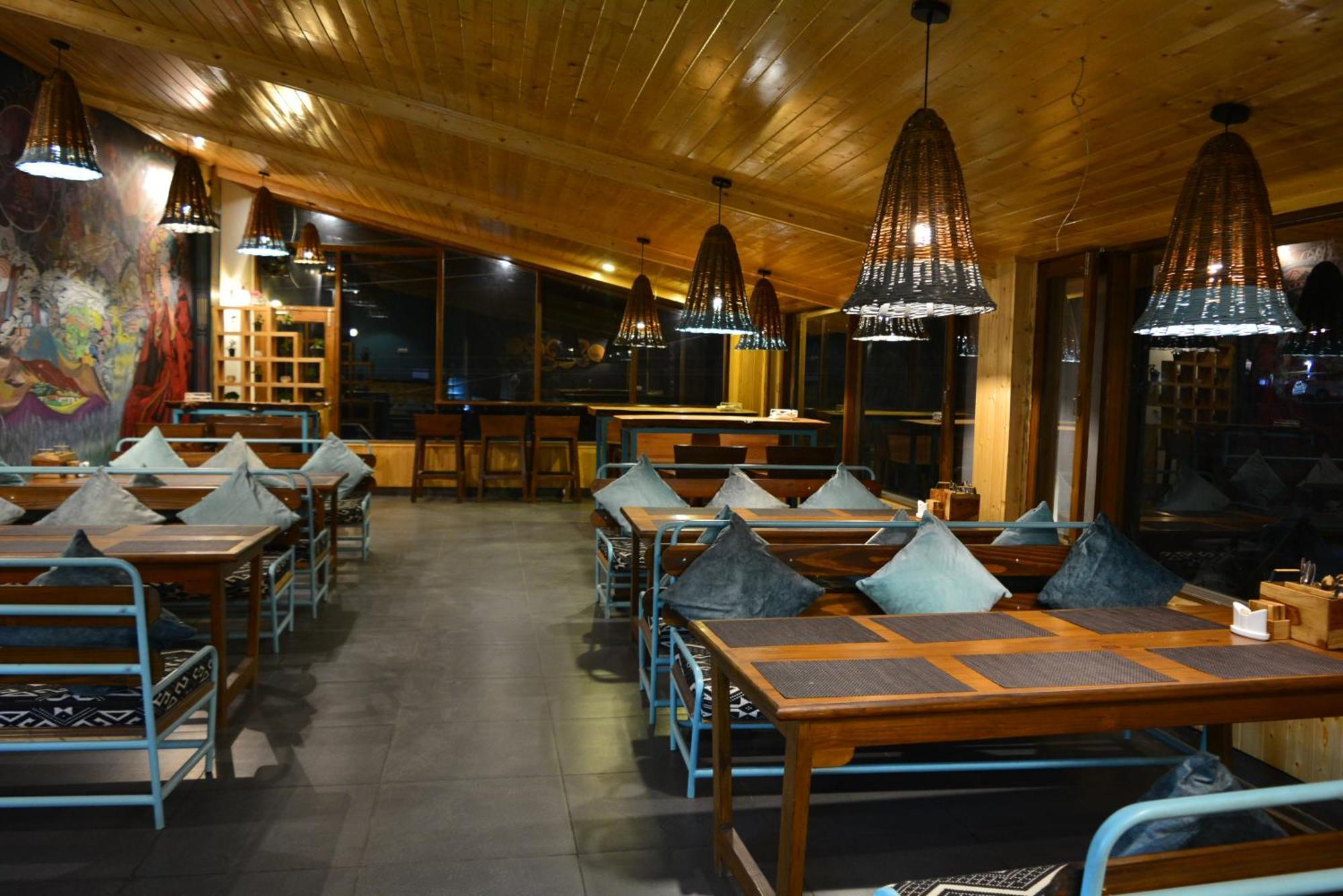 The Neelgiris Hotel Manali  Luaran gambar